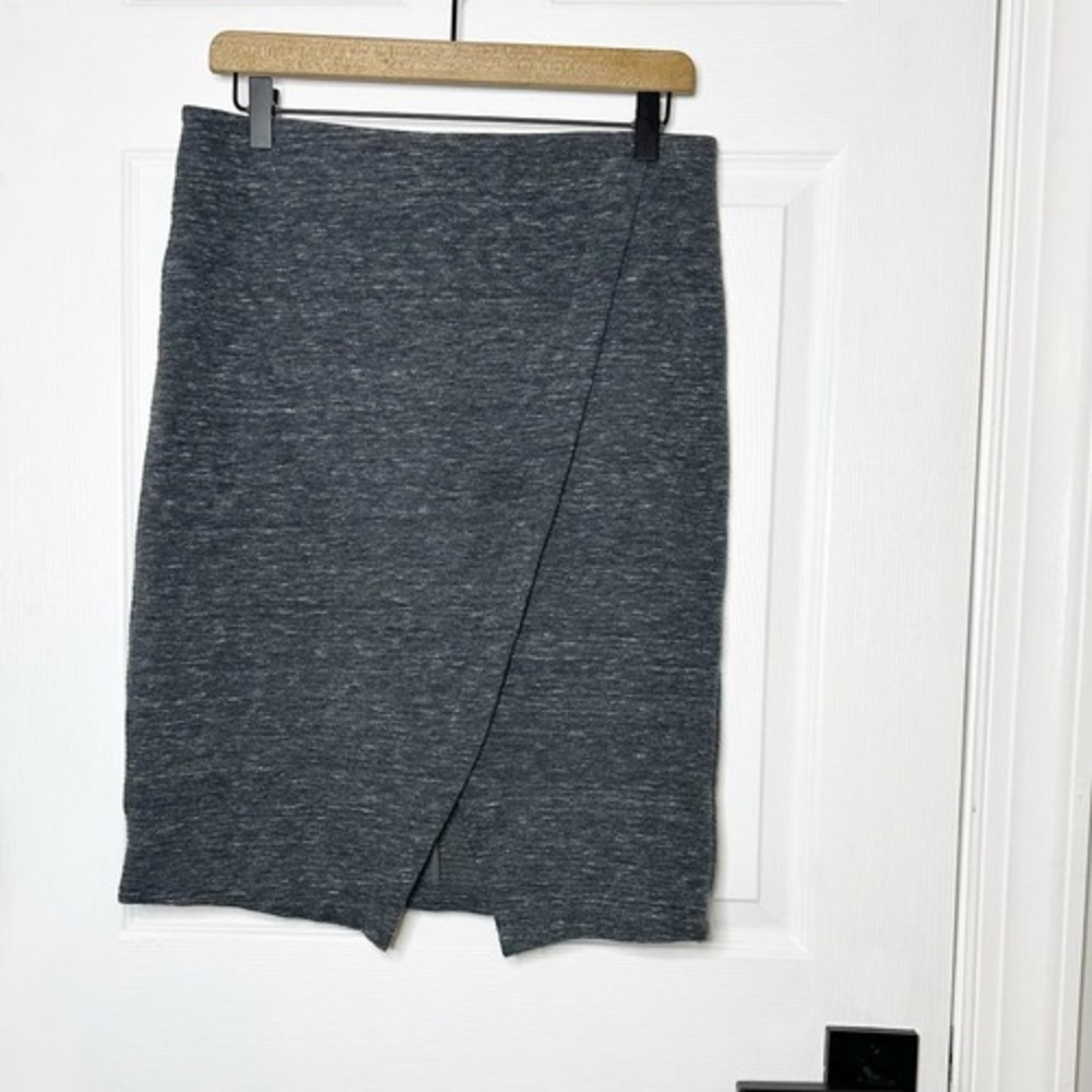 LOFT‎ Size M Gray Knit Pencil Skirt Work Wear Comfy